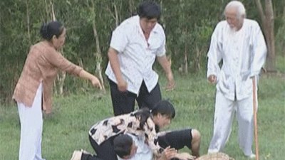 Cảnh trong phim Tiếng tơ đồng